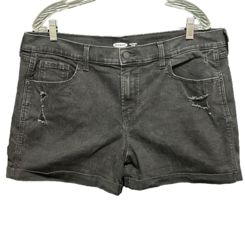 𝅺OLD Navy- black boyfriend mid rise jean shorts